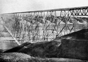 THE LETHBRIDGE VIADUCT, ALBERTA