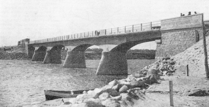 A new railway bridge over the Parnu River