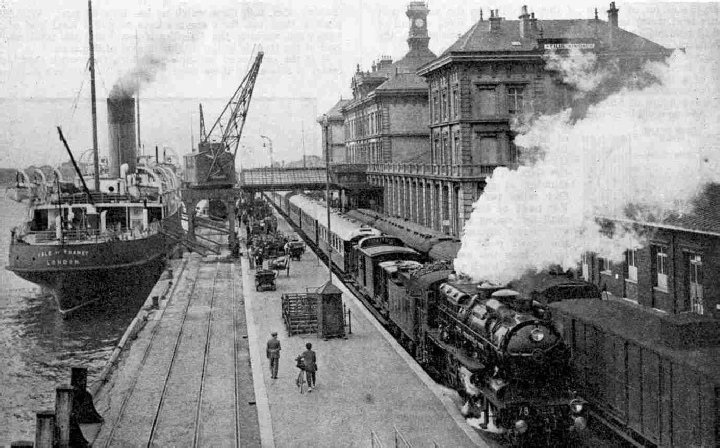 The Golden Arrow leaving the Gare Maritime, Calais