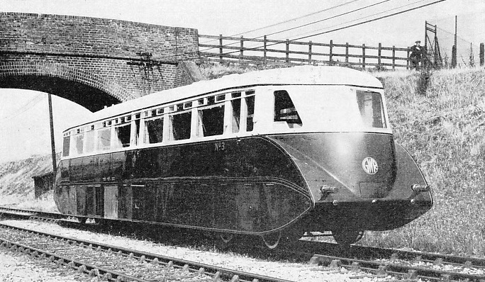 AT SPEED ON THE GREAT WESTERN RAILWAY