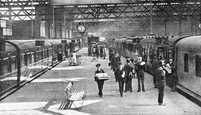 The "Ulster Express" at Euston