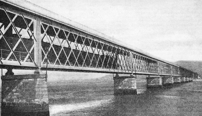 An important railway bridge which carries a section of the main lines of the Portuguese Railways near the town of Vianna do Castello