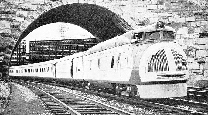 the new “City of Portland” express of the Union Pacific Railroad