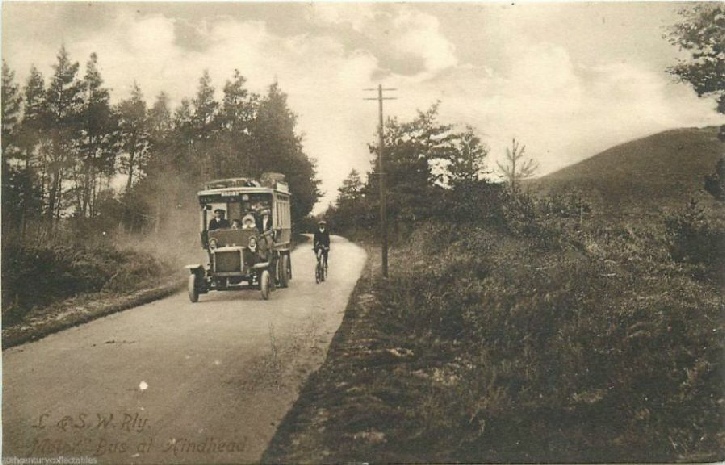 The London & South Western Railway operated a motor bus service between Farnham and Haslemere